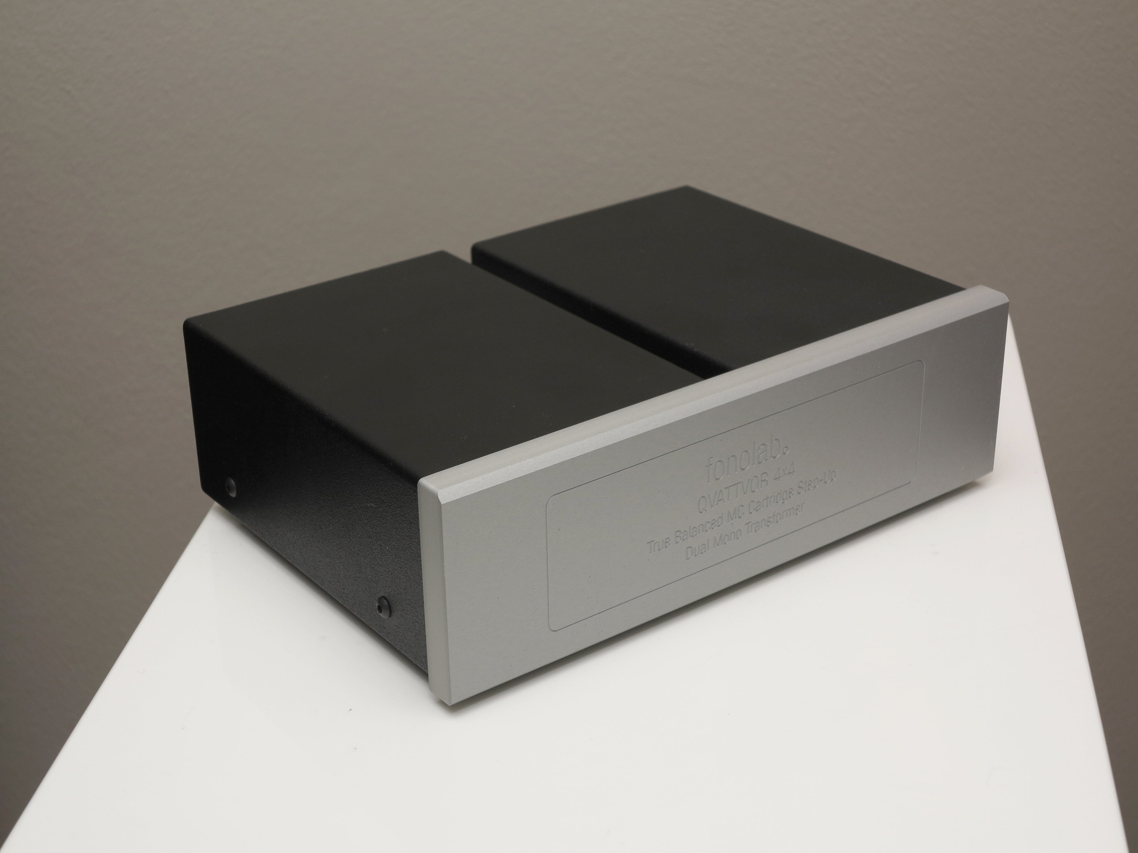 QVATTVOR 4x4 Dual Mono MC Step-Up Transformer