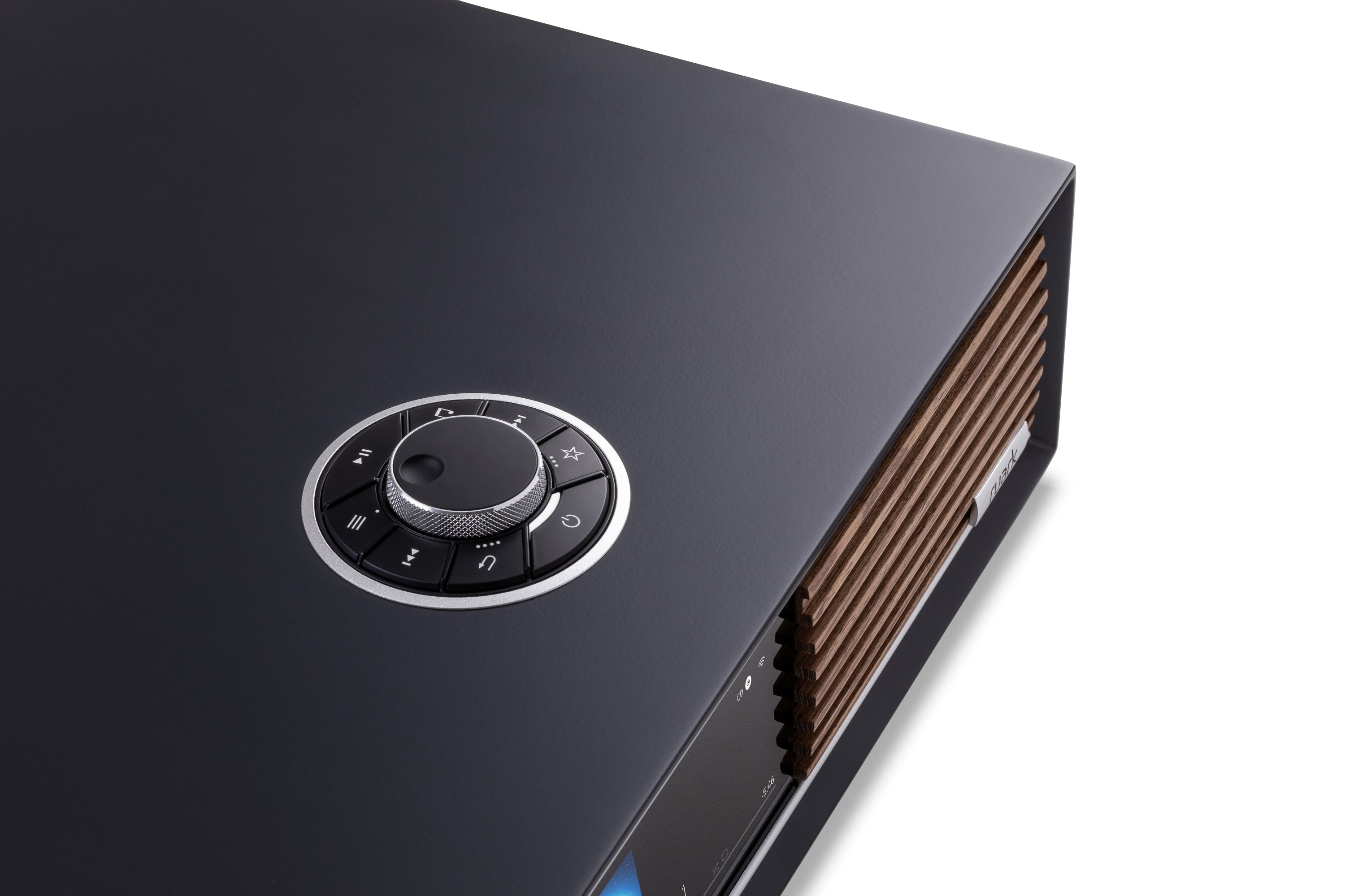 Ruark R710