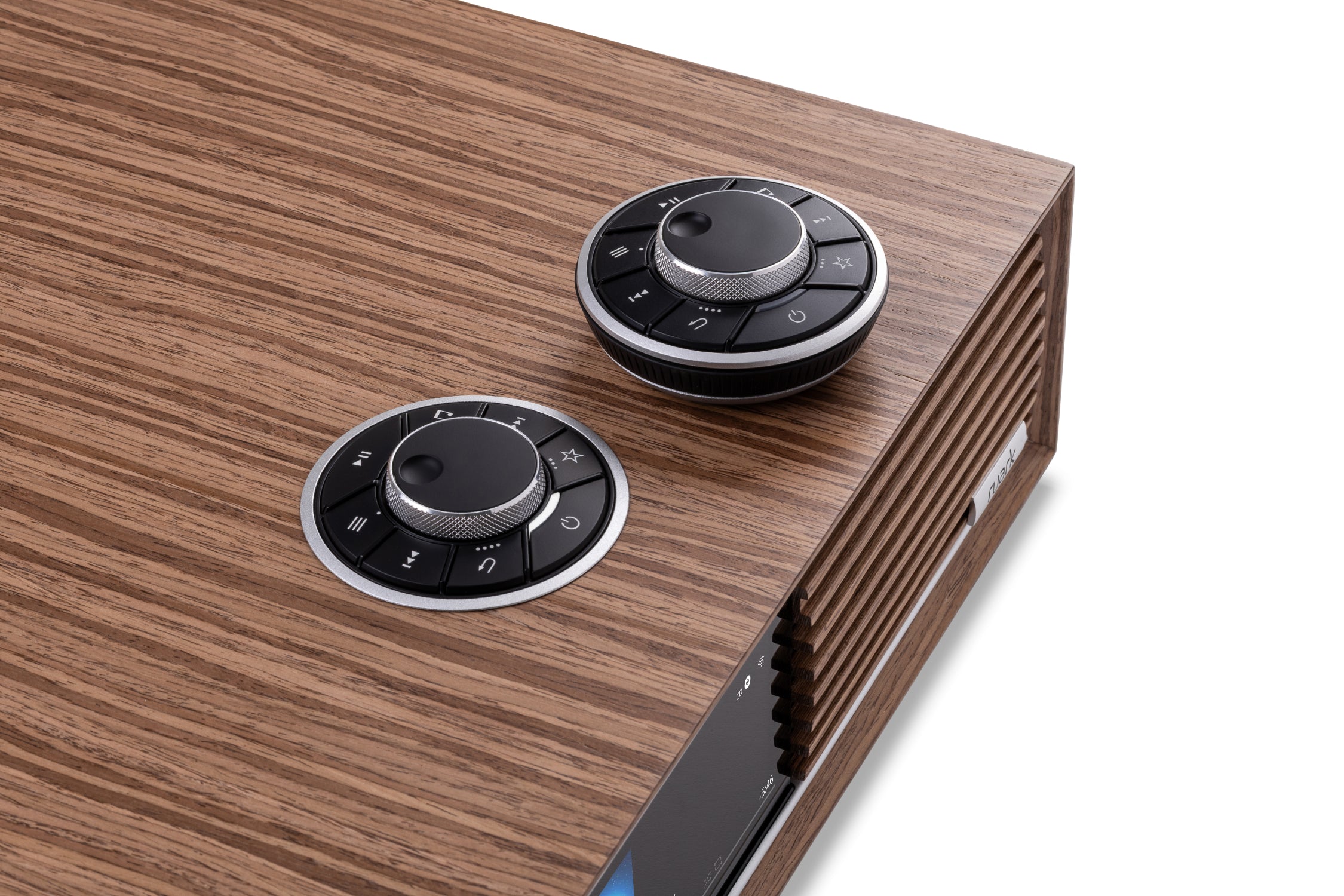 Ruark R710
