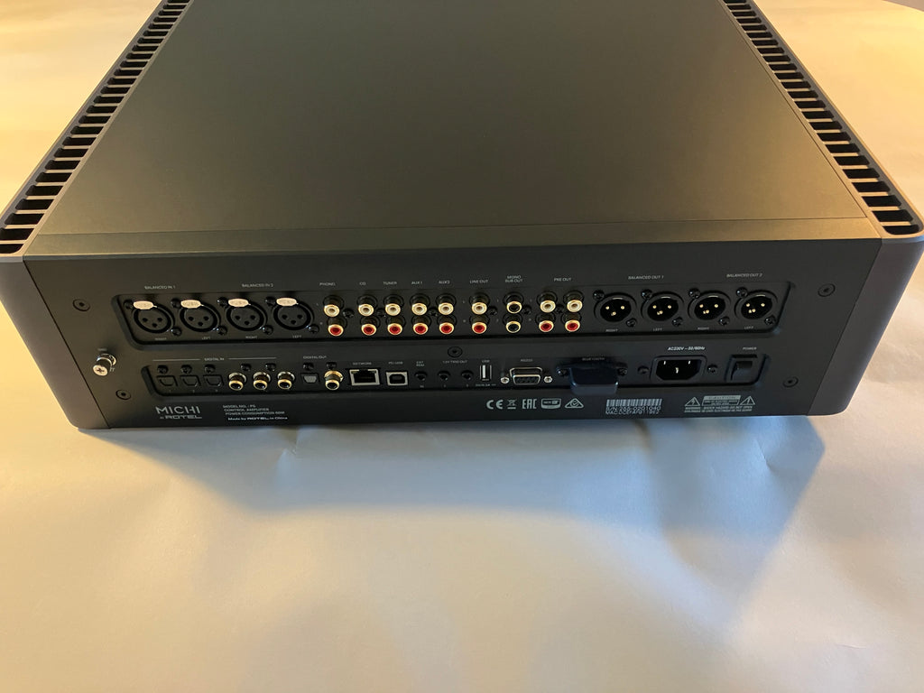 Rotel Michi P5 Forforstærker/DAC m/riaa - BRUGTSALG