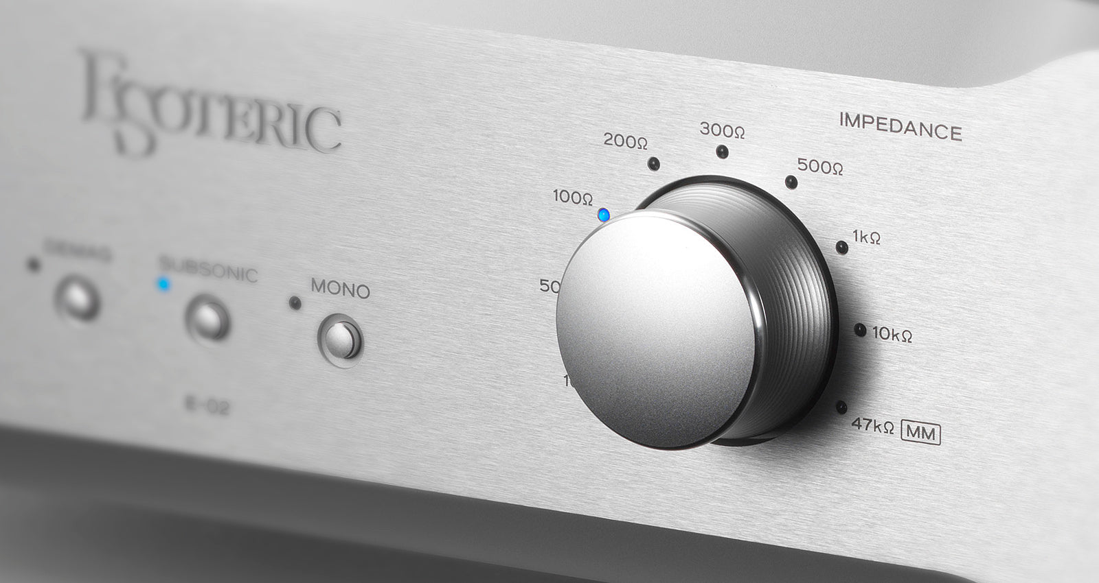 ESOTERIC E-02 Phono Forforstærker / Riaa